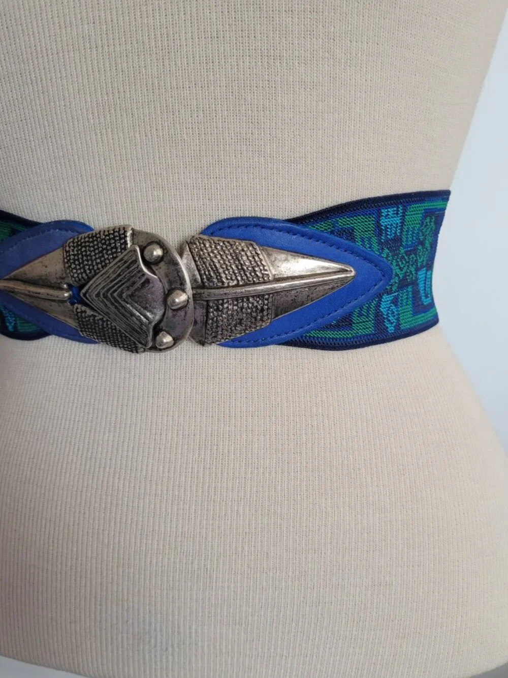 Vintage 70s 80s Elastic Stretchy Blue & Teal Silver Buckle Belt